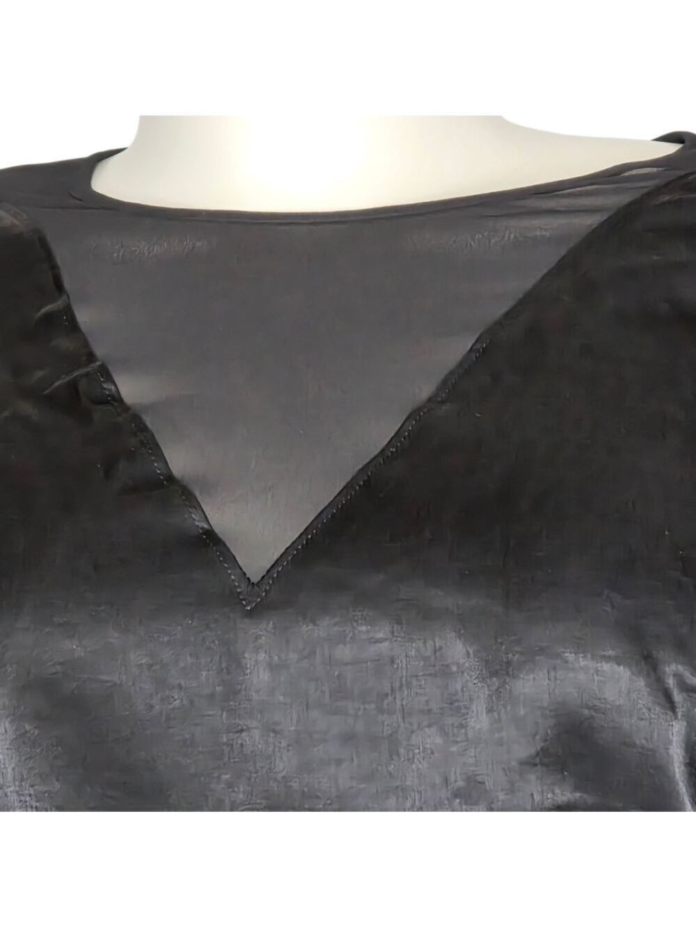 NWT Penningtons Addition Elle Black Whimsigoth Baddie Top Mesh Insert Size 1X - Picture 2 of 9